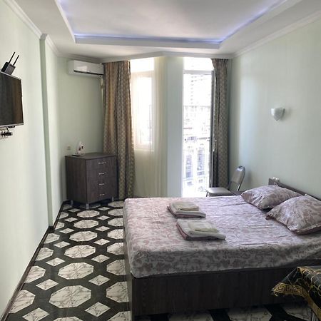 Apartment Maho Batumi Exterior photo