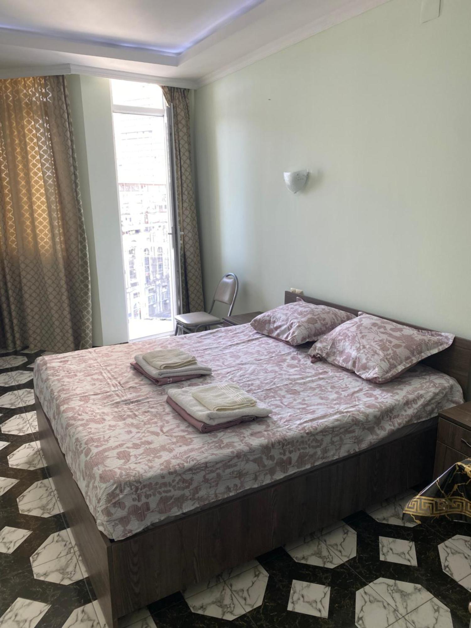 Apartment Maho Batumi Exterior photo