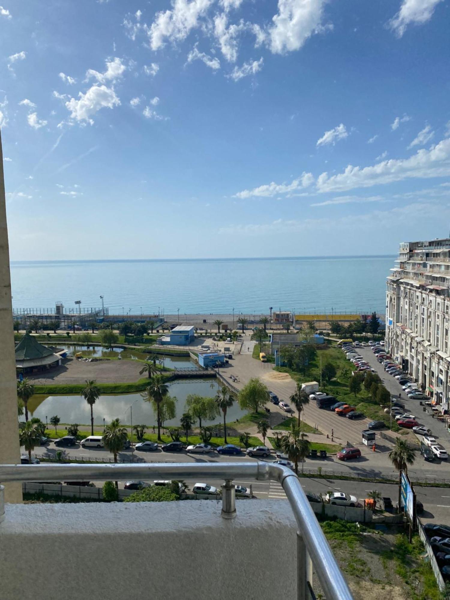 Apartment Maho Batumi Exterior photo
