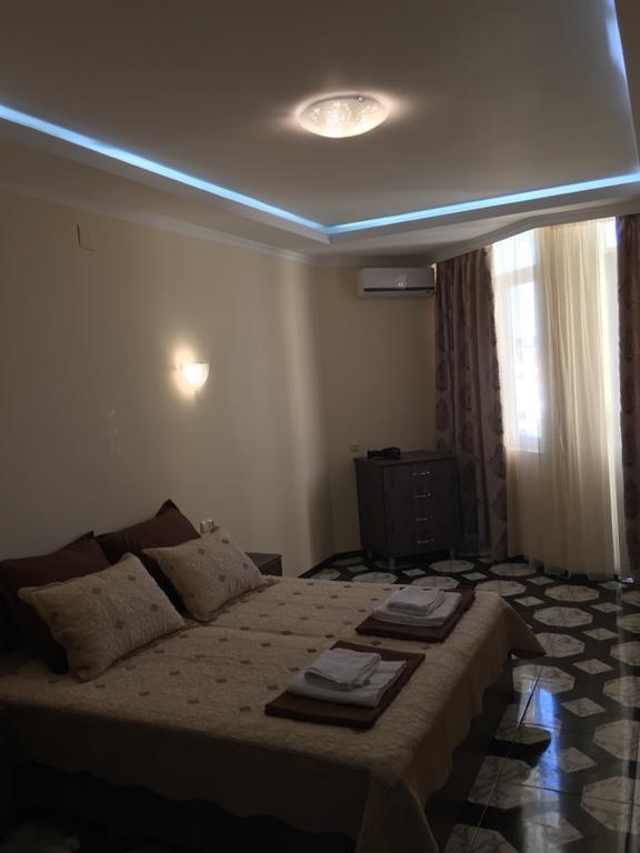 Apartment Maho Batumi Exterior photo